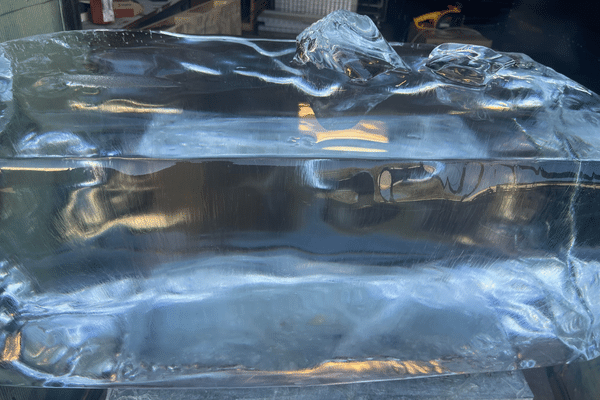 Comment les blocs de glace translucides peuvent révolutionner votre activité de sous-traitance